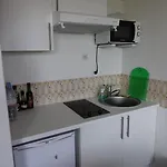 Nickel Et Confortable Apartamento Ruan